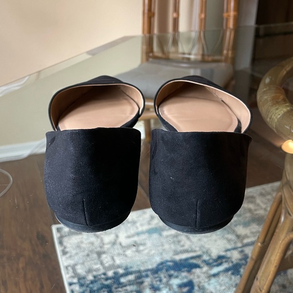 Black Pointed Toe Flats, size 10 - Picture 4 of 4